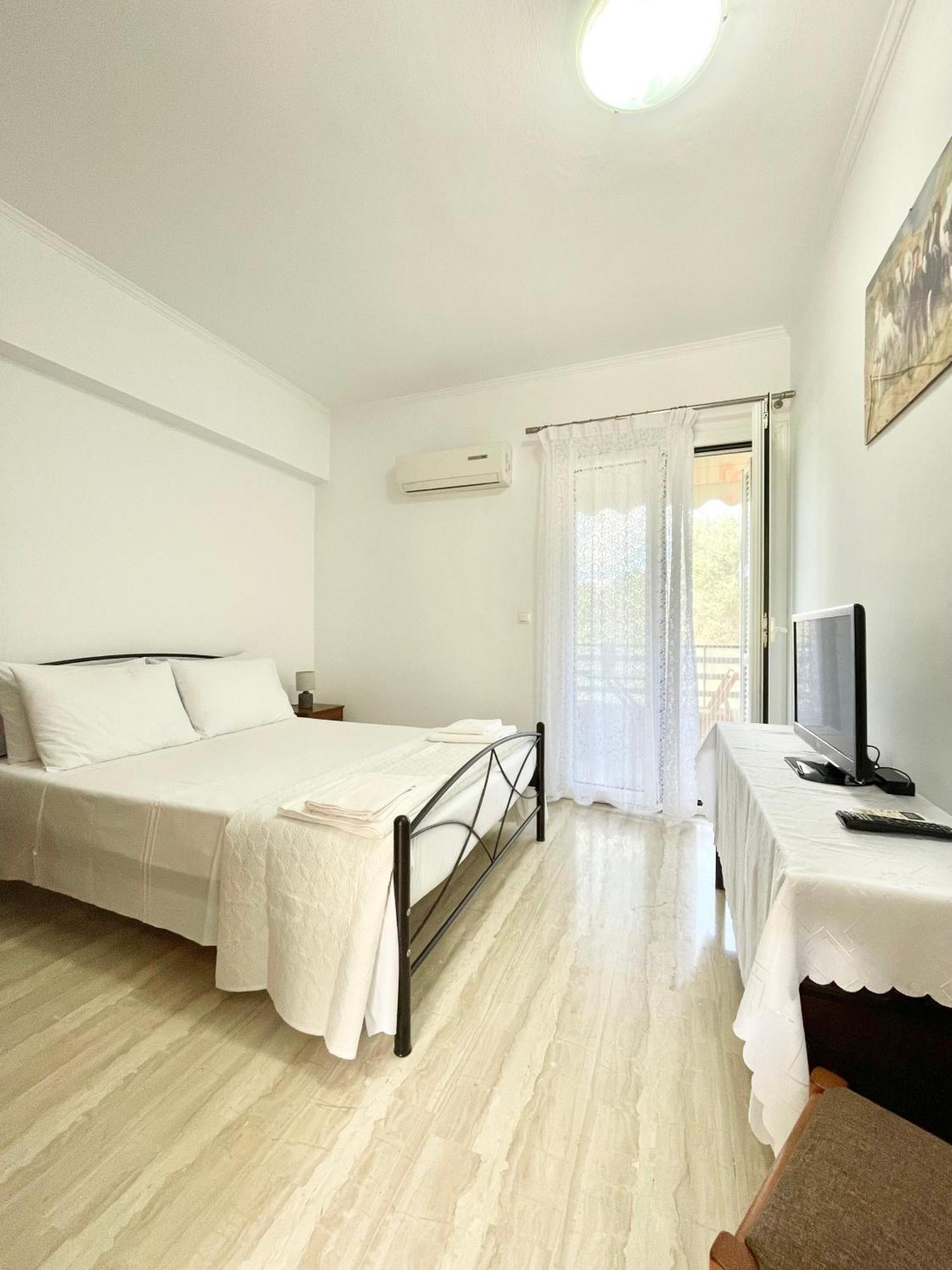 Maria'S House Apartment Перама Екстериор снимка