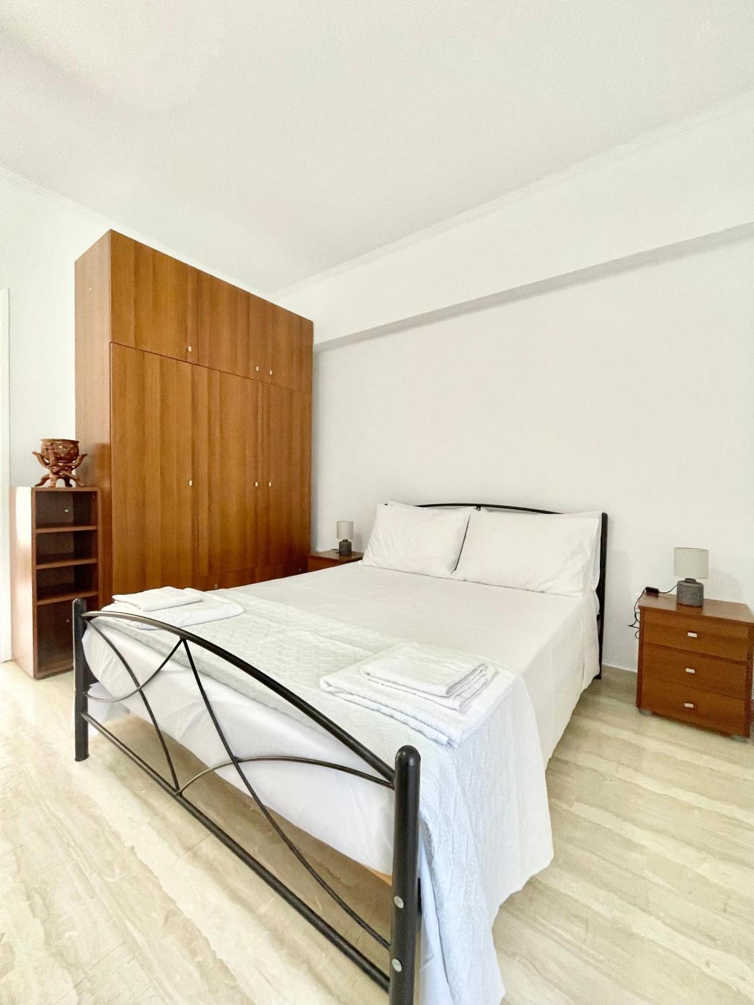 Maria'S House Apartment Перама Екстериор снимка